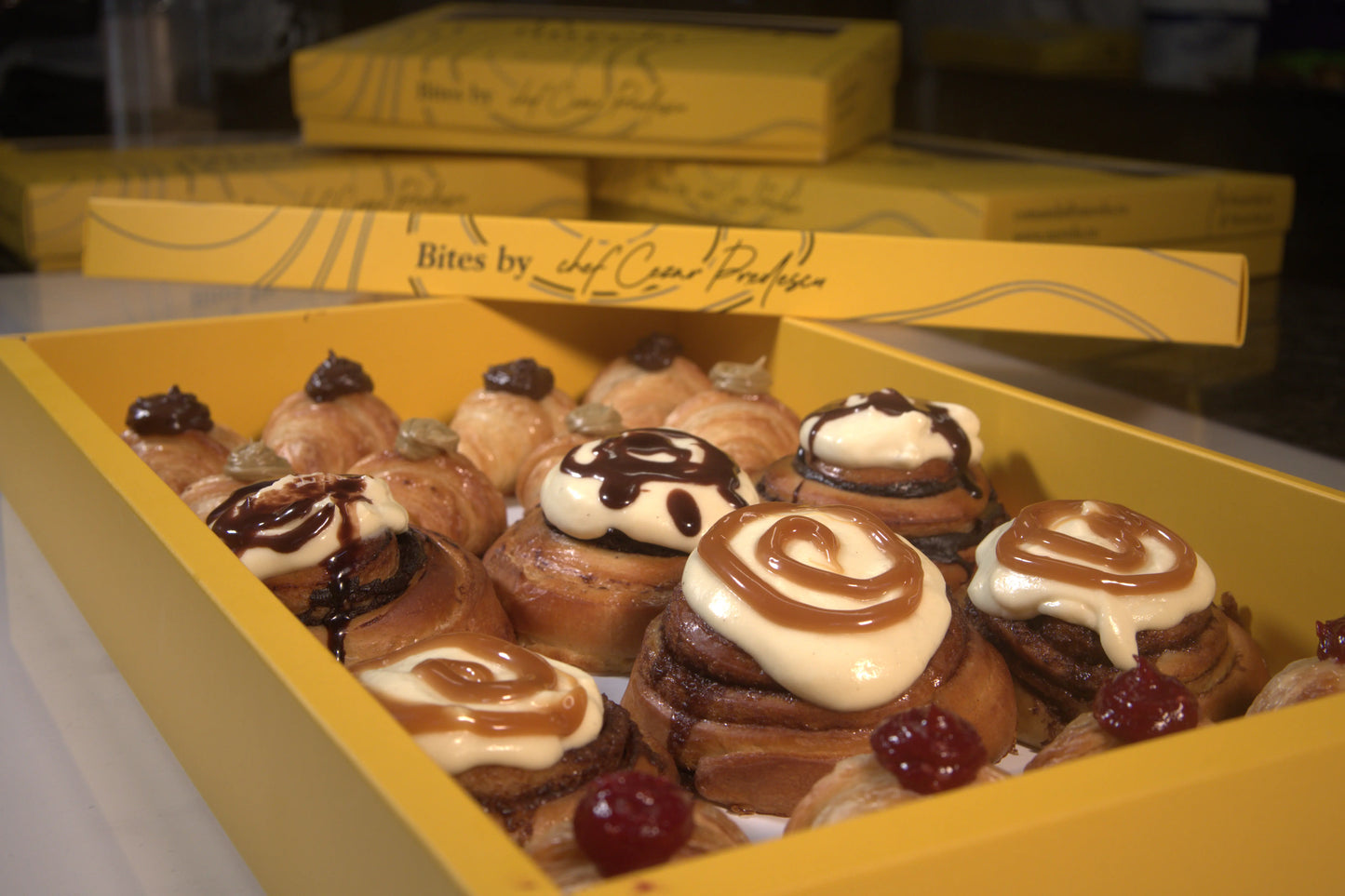 Platou Croissante & Cinnamon Rolls